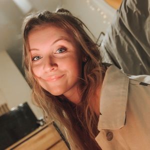 Meet your Posher, Avery